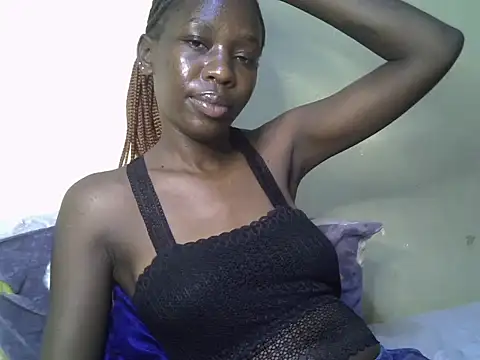 Snapshot of Simplyloy33 chatting on May 19, 2026, 6:48 pm Simplyloy33 online show from May 19, 2026, 6:48 pm