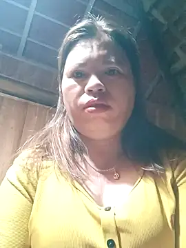 Snapshot of -Yeyi- chatting on June 15, 2026, 9:25 pm -Yeyi- online show from June 15, 2026, 9:25 pm