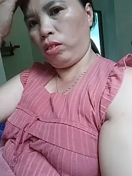 Snapshot of -Yeyi- chatting on July 3, 2026, 11:06 am -Yeyi- online show from July 3, 2026, 11:06 am