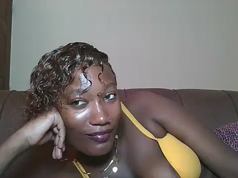 misspretty001 online show from June 20, 2026, 1:38 pm