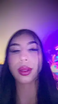 Snapshot of ariella_lovee chatting on May 23, 2026, 12:20 am ariella lovee online show from May 23, 2026, 12:20 am