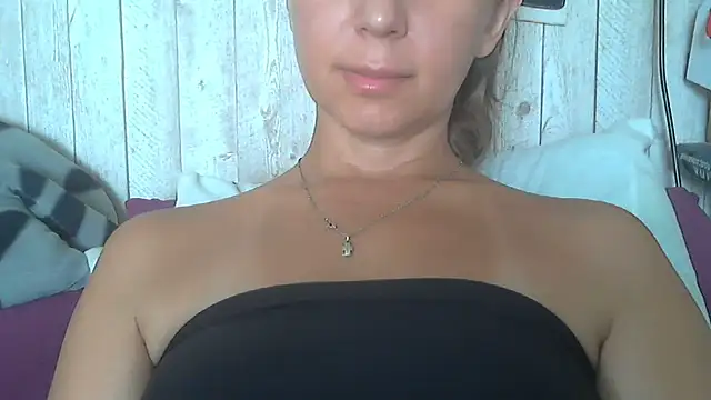 Bella--White online show from July 1, 2026, 6:58 am