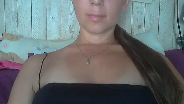 Bella--White online show from June 18, 2026, 1:49 pm