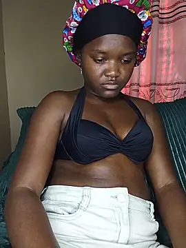 little creamy online show from May 19, 2026, 2:02 pm