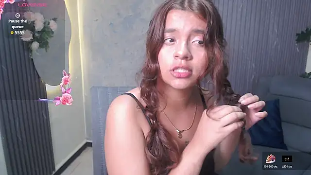 Snapshot of sweety_smile_ chatting on July 3, 2026, 8:37 pm sweety smile online show from July 3, 2026, 8:37 pm