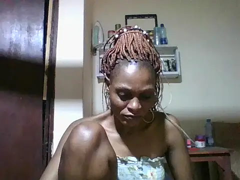 Ebonyqueen4 online show from May 21, 2026, 6:33 am