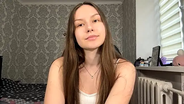 ShaylaChong online show from May 25, 2026, 10:14 am