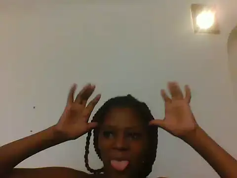 Jiggle assie online show from June 17, 2026, 2:00 am