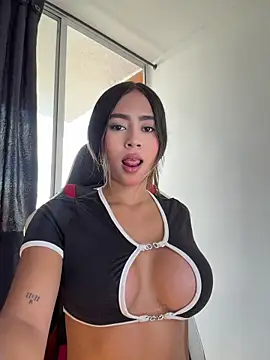 little liz  online show from June 22, 2026, 3:20 pm