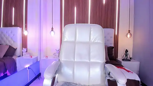 BiancaFerrerr1 online show from June 24, 2026, 12:37 pm