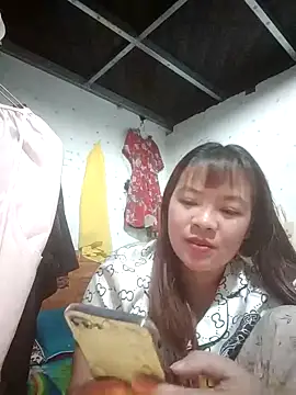 Loleml01 online show from June 10, 2026, 1:23 pm
