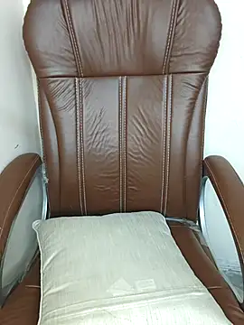 Snapshot of MISS-LOVEV chatting on June 20, 2026, 1:43 am MISS-LOVEV online show from June 20, 2026, 1:43 am