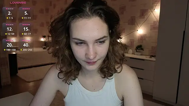 Snapshot of Megan_swiftss chatting on June 19, 2026, 7:20 pm Megan swiftss online show from June 19, 2026, 7:20 pm