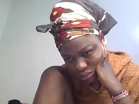Hot Berry18 online show from May 18, 2026, 2:23 am