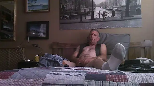Snapshot of truckdawg2023 chatting on June 26, 2026, 7:52 pm truckdawg2023 online show from June 26, 2026, 7:52 pm