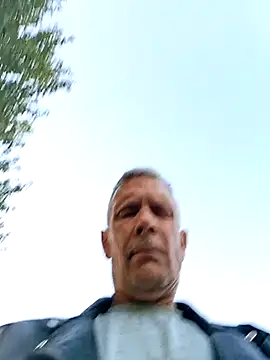Snapshot of truckdawg2023 chatting on July 18, 2026, 12:58 pm truckdawg2023 online show from July 18, 2026, 12:58 pm
