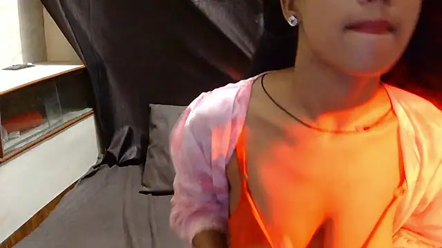 BabyQueen23 online show from June 18, 2026, 4:22 am