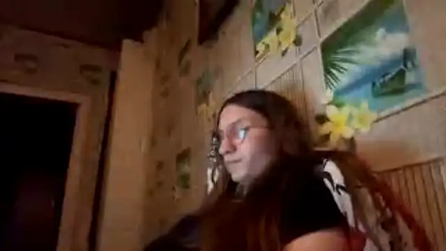 Snapshot of SparkleJebb chatting on June 20, 2026, 7:41 pm SparkleJebb online show from June 20, 2026, 7:41 pm