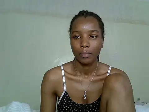 Snapshot of Sexy_vylsa chatting on June 24, 2026, 8:35 am Sexy vylsa online show from June 24, 2026, 8:35 am