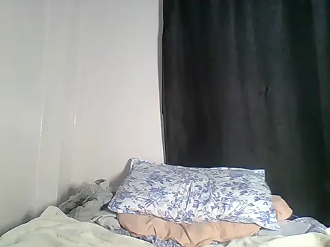 Snapshot of kee_vigin chatting on May 25, 2026, 6:28 pm kee vigin online show from May 25, 2026, 6:28 pm