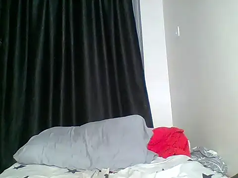 Snapshot of kee_vigin chatting on June 14, 2026, 12:40 am kee vigin online show from June 14, 2026, 12:40 am