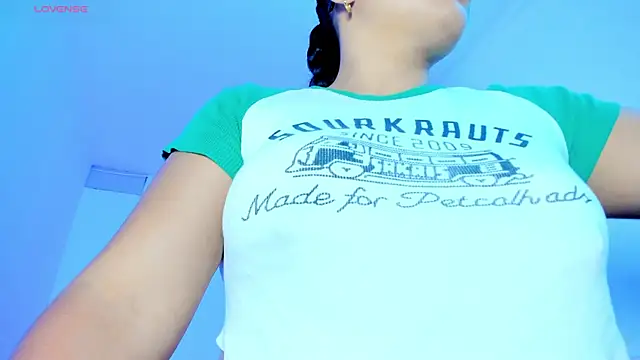 milkqueenboobs online show from June 13, 2026, 7:45 pm