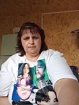 LisichkaOksana online show from June 22, 2026, 4:48 pm