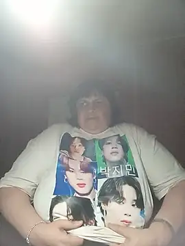 LisichkaOksana online show from June 8, 2026, 9:48 pm