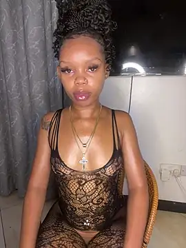 Snapshot of sexyie_caramel chatting on June 27, 2026, 7:31 pm sexyie caramel online show from June 27, 2026, 7:31 pm