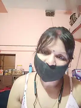 Snapshot of ZOYA-STRIP chatting on June 30, 2026, 4:51 pm ZOYA-STRIP online show from June 30, 2026, 4:51 pm