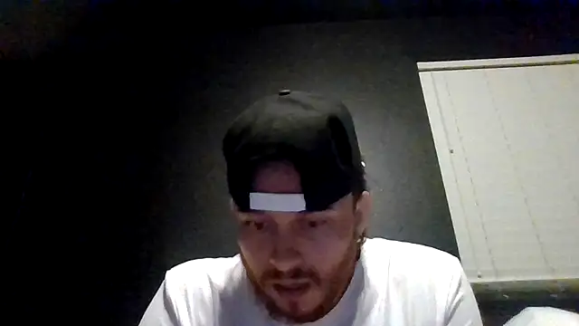 Snapshot of Tallhungcloudyyy chatting on June 14, 2026, 6:25 am Tallhungcloudyyy online show from June 14, 2026, 6:25 am