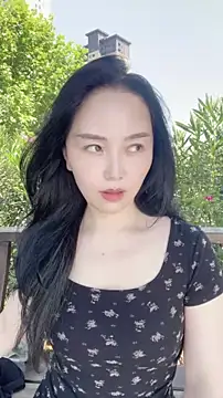 lylxili online show from June 28, 2026, 1:56 am