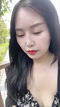 lylxili online show from July 13, 2026, 2:33 am