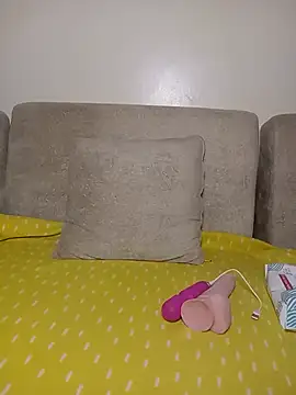 prettymissrose online show from June 19, 2026, 7:41 pm