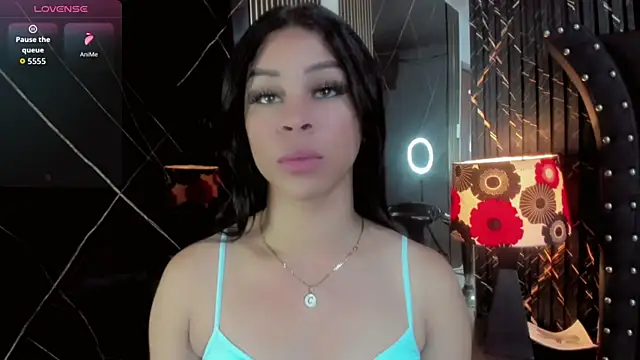 Snapshot of Nayara_K chatting on July 6, 2026, 10:01 pm Nayara K online show from July 6, 2026, 10:01 pm