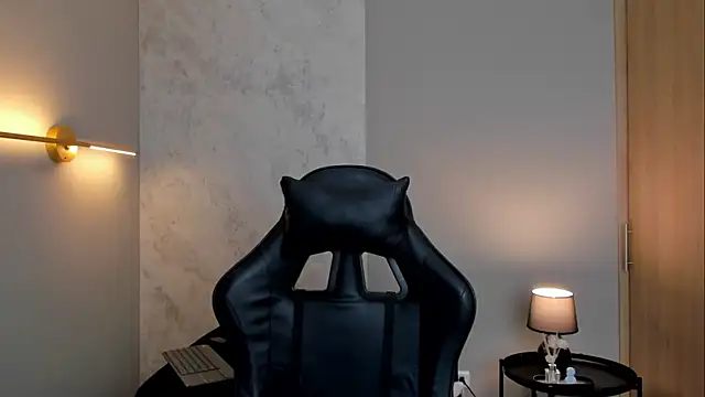 Snapshot of MeganColt chatting on July 8, 2026, 1:19 am MeganColt online show from July 8, 2026, 1:19 am