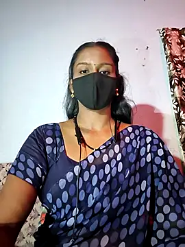 Snapshot of madhushree143 chatting on July 10, 2026, 4:40 pm madhushree143 online show from July 10, 2026, 4:40 pm