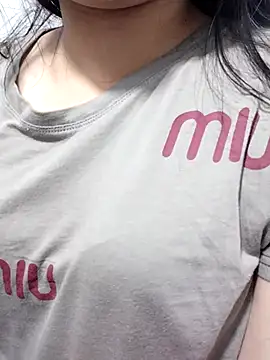 LLuna sexyy online show from May 18, 2026, 6:34 pm
