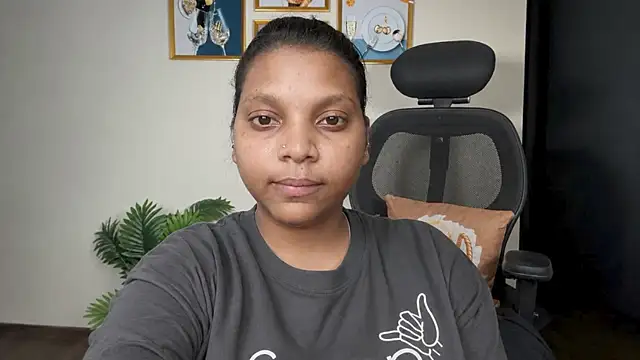 jiyahot62 online show from May 18, 2026, 6:01 pm