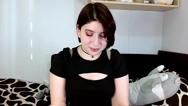 Snapshot of Oriana_secret chatting on June 17, 2026, 4:23 am Oriana secret online show from June 17, 2026, 4:23 am