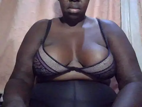 queenrosa3 online show from June 9, 2026, 7:53 am