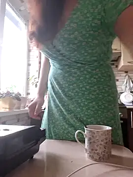 Snapshot of Meri_a chatting on June 7, 2026, 4:45 pm Meri a online show from June 7, 2026, 4:45 pm