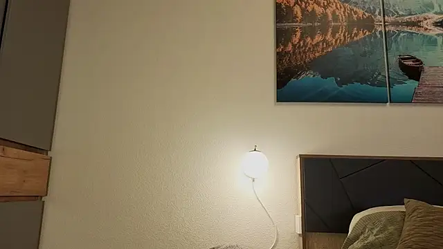 AliceAngelXO online show from June 1, 2026, 7:46 pm