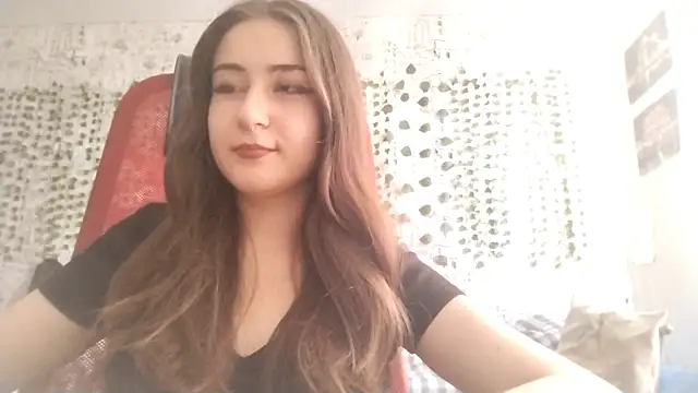Snapshot of Pollykiss chatting on July 9, 2026, 9:32 am Pollykiss online show from July 9, 2026, 9:32 am
