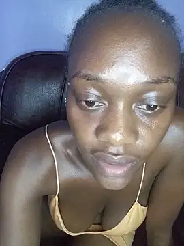 Paulahaze online show from June 9, 2026, 9:27 pm