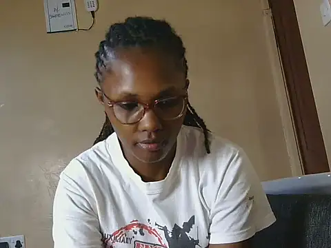 Littlemissbarbie online show from May 21, 2026, 7:11 pm