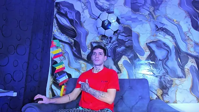 Snapshot of boy_max_latin chatting on June 25, 2026, 3:37 am boy max latin online show from June 25, 2026, 3:37 am