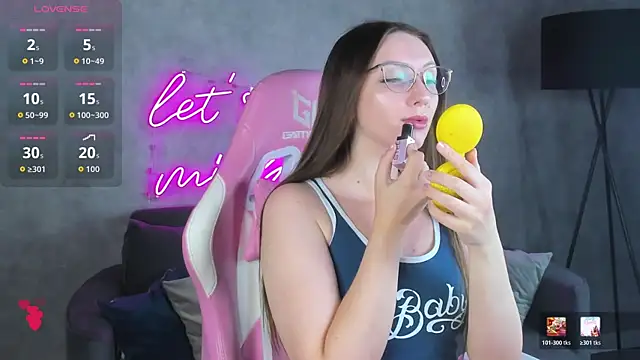 Snapshot of Alexa_Carte chatting on July 23, 2026, 9:28 am Alexa Carte online show from July 23, 2026, 9:28 am