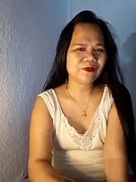 missLiLy07 online show from May 22, 2026, 7:06 am