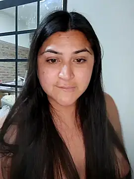 Snapshot of morena95_ chatting on June 5, 2026, 3:44 am morena95 online show from June 5, 2026, 3:44 am